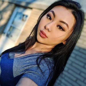 Meet your Posher, Belle